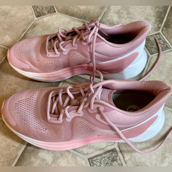 Lululemon Blissfeel Running Shoes - Picture 2 of 5